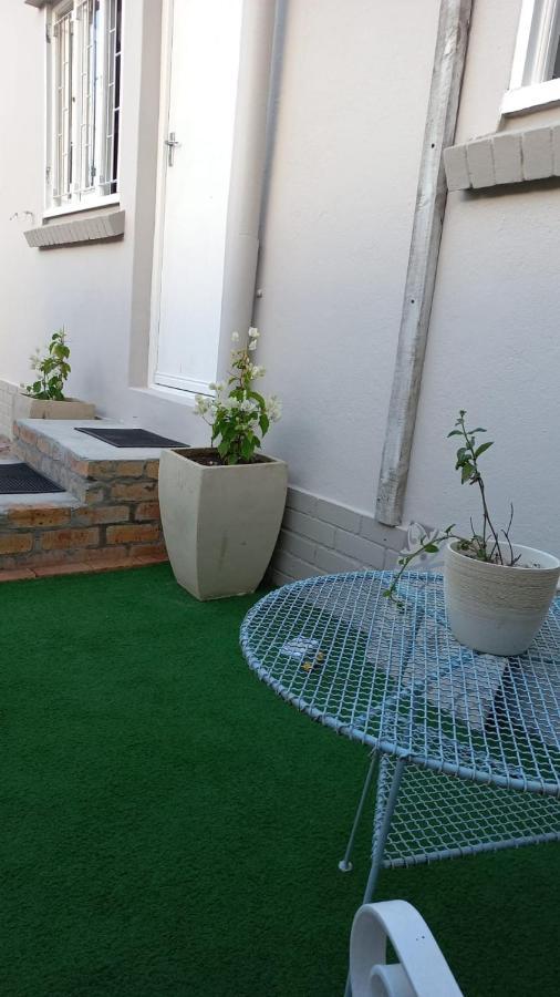 Peony Luxury Room With Wifi And Own Entrance Stellenbosch Exterior foto